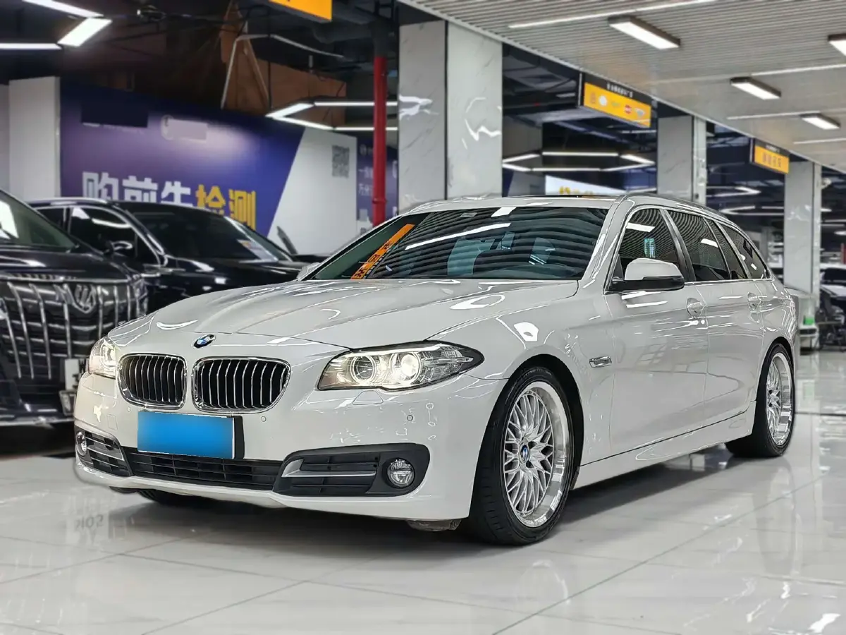 2014 BMW 5 Series 2.0T 184HP L4 8AT