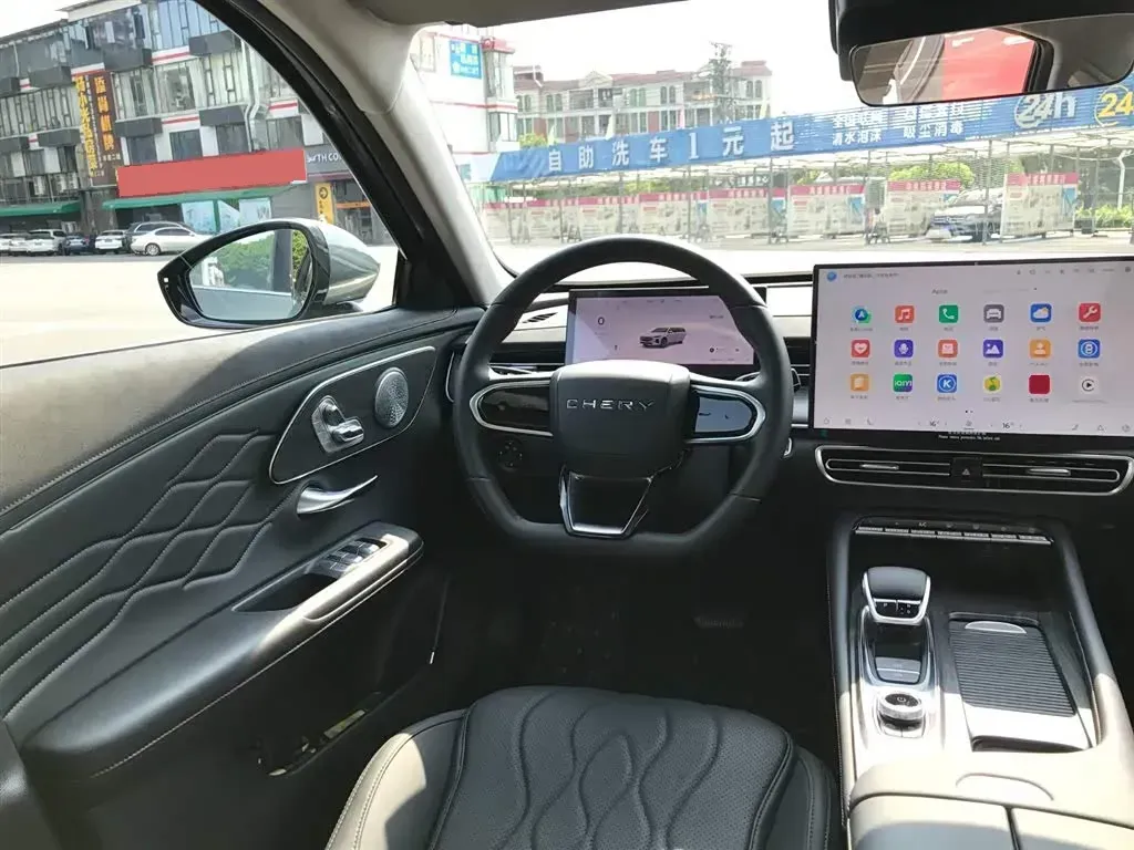 2025 Chery Arrizo 8 Pro 1.6T 197HP L4 7DCT,autocango,china used car exporter,china ev exporter,chinese used car exporter,chinese used ev exporter