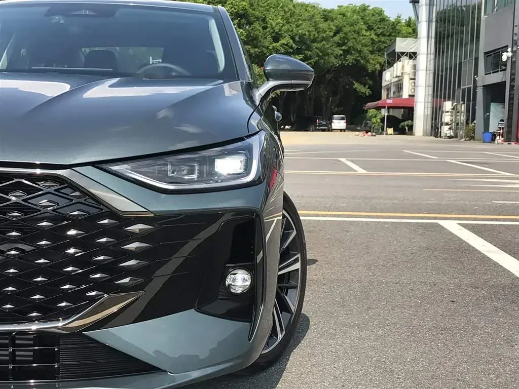 2025 Chery Arrizo 8 Pro 1.6T 197HP L4 7DCT,autocango,china used car exporter,china ev exporter,chinese used car exporter,chinese used ev exporter