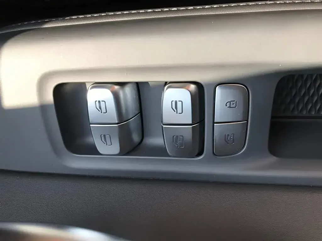 2025 Chery Arrizo 8 Pro 1.6T 197HP L4 7DCT,autocango,china used car exporter,china ev exporter,chinese used car exporter,chinese used ev exporter