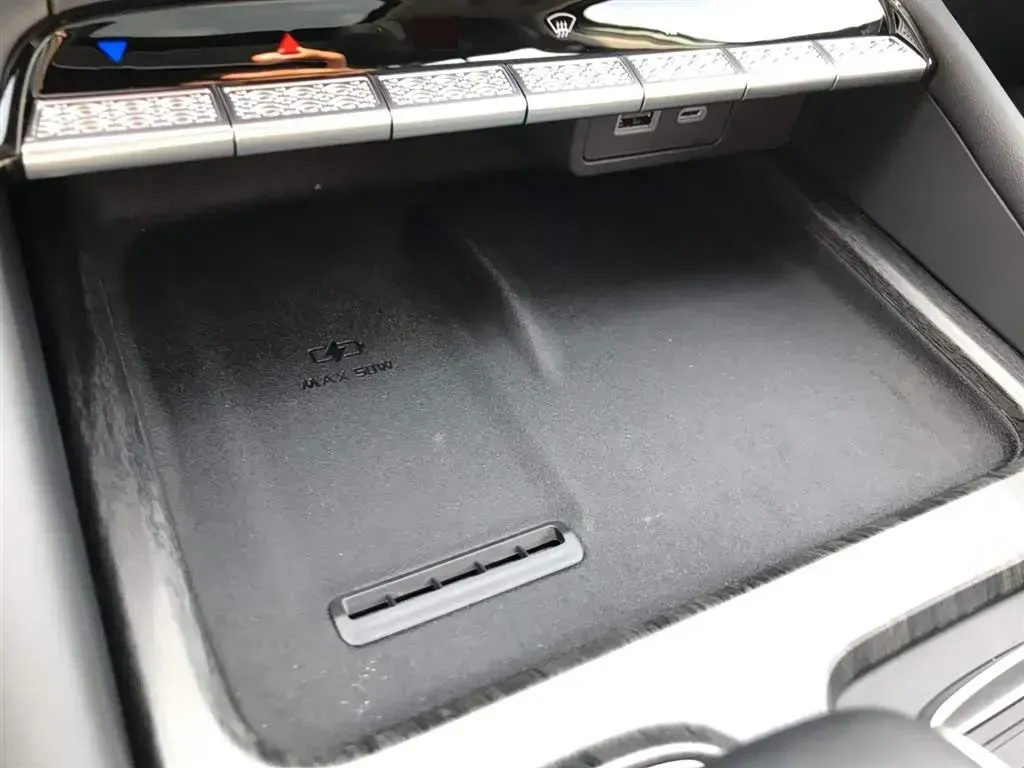 2025 Chery Arrizo 8 Pro 1.6T 197HP L4 7DCT,autocango,china used car exporter,china ev exporter,chinese used car exporter,chinese used ev exporter