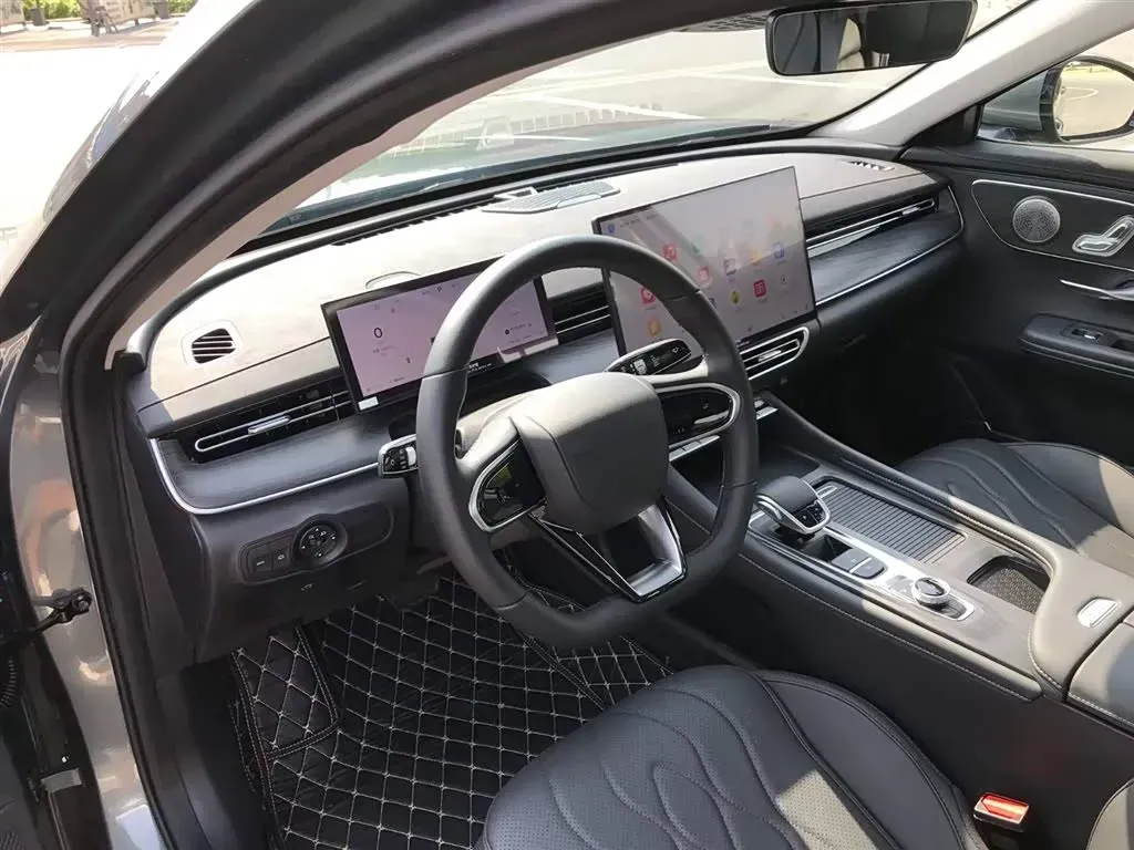 2025 Chery Arrizo 8 Pro 1.6T 197HP L4 7DCT,autocango,china used car exporter,china ev exporter,chinese used car exporter,chinese used ev exporter