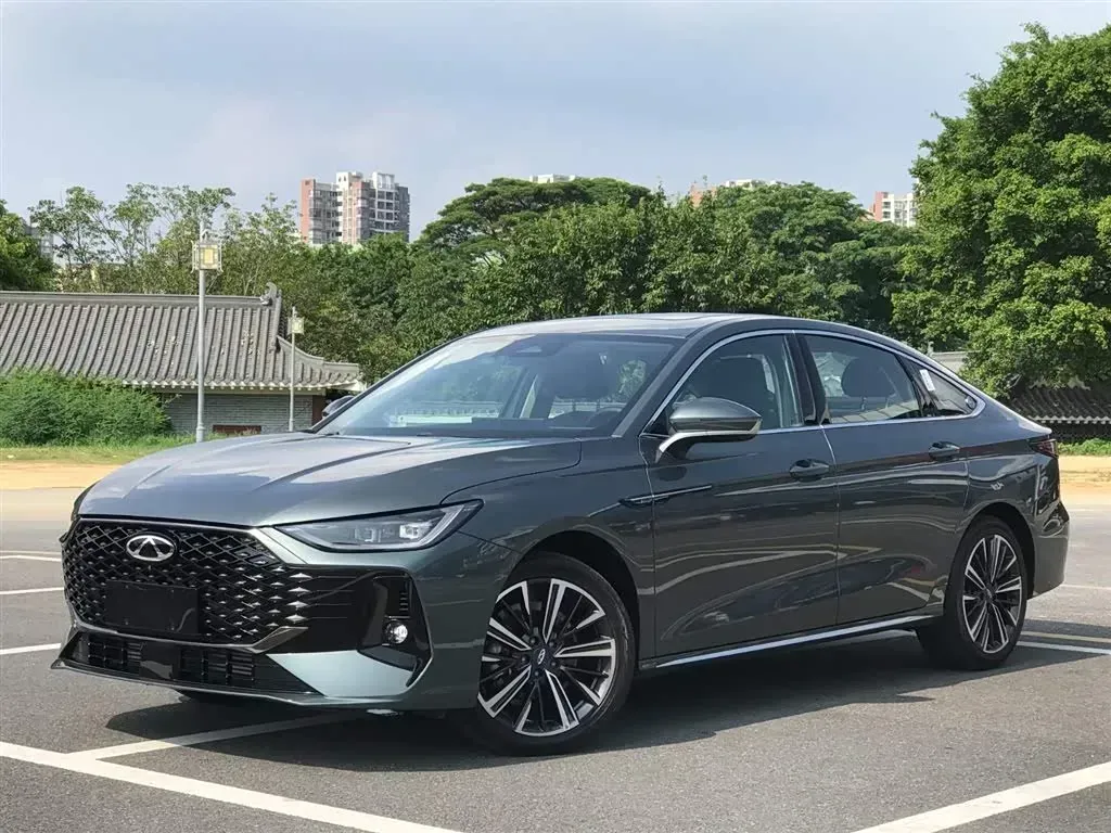 2025 Chery Arrizo 8 Pro 1.6T 197HP L4 7DCT,autocango,china used car exporter,china ev exporter,chinese used car exporter,chinese used ev exporter