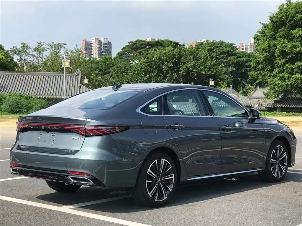 2025 Chery Arrizo 8 Pro 1.6T 197HP L4 7DCT,autocango,china used car exporter,china ev exporter,chinese used car exporter,chinese used ev exporter