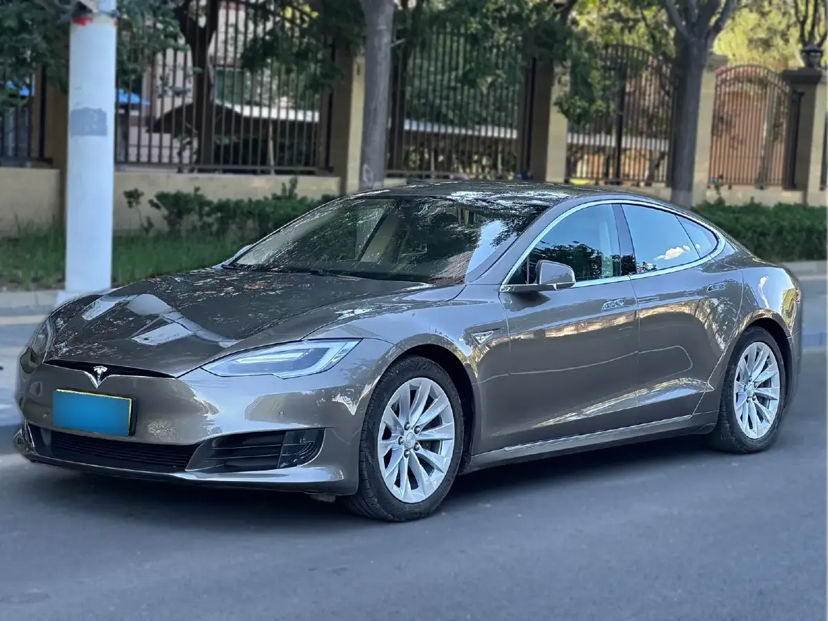 2016 Tesla Model S BEV 75KWH