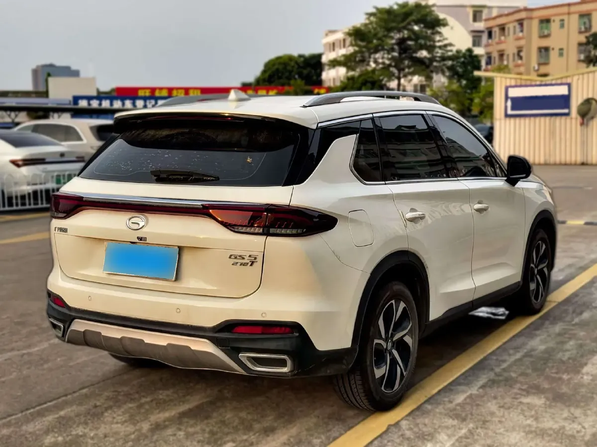 2020 GAC Trumpchi GS5 1.5T 169HP L4 6AT,autocango,china used car exporter,china ev exporter,chinese used car exporter,chinese used ev exporter