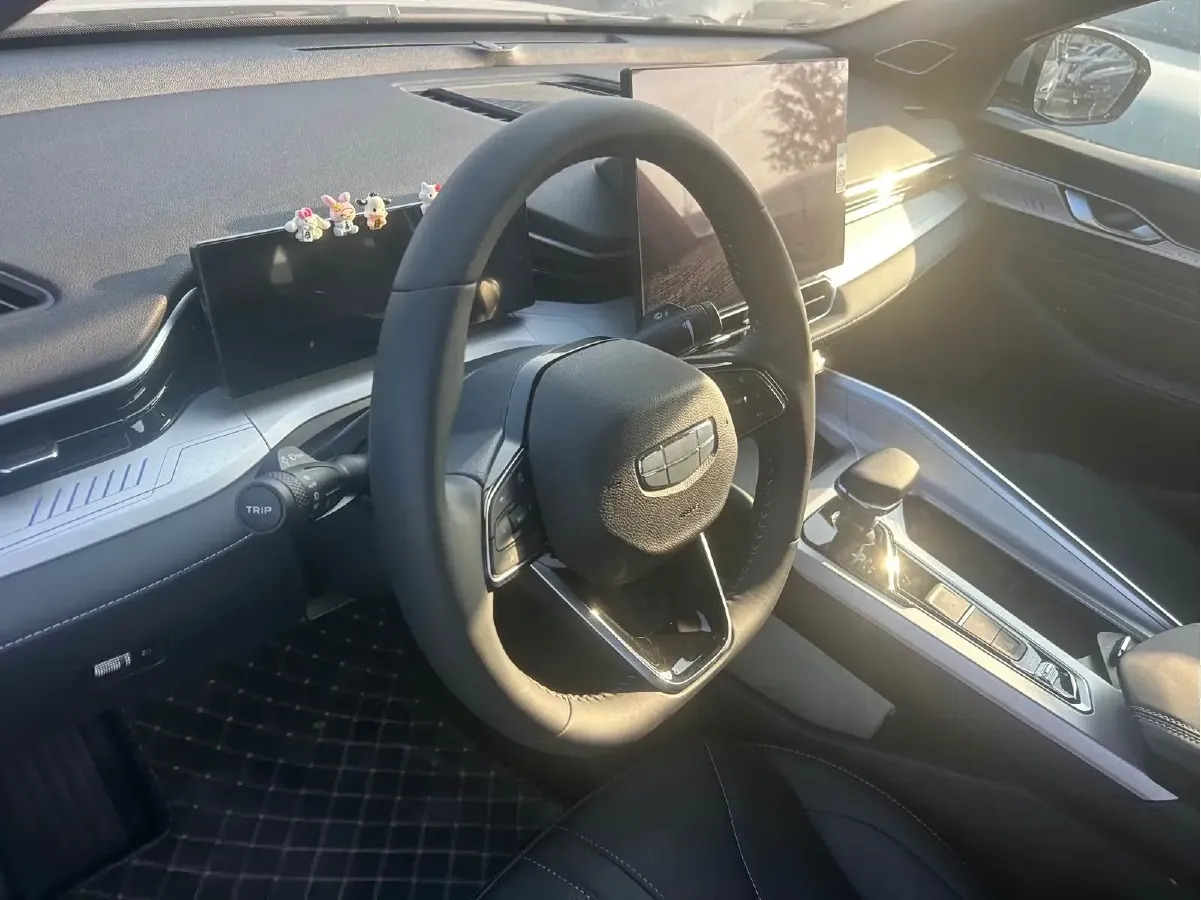 2024 Geely PrefaceL 1.5T 163HP L4 3DHT Hybrid,autocango,china used car exporter,china ev exporter,chinese used car exporter,chinese used ev exporter