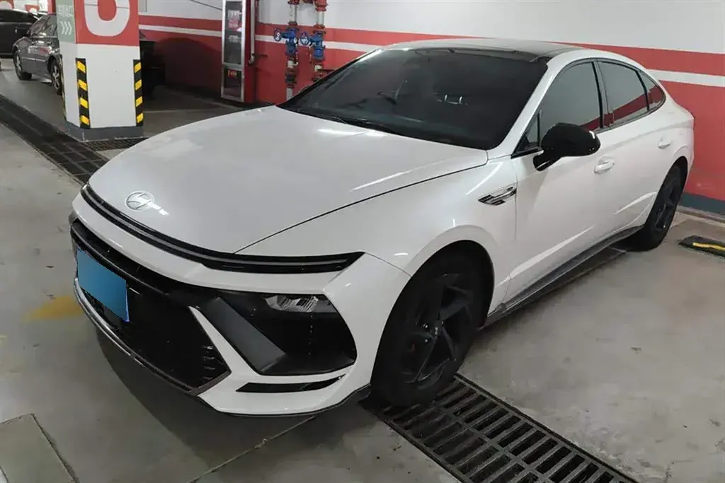 2024 Hyundai Sonata 2.0T 250HP L4 8AT