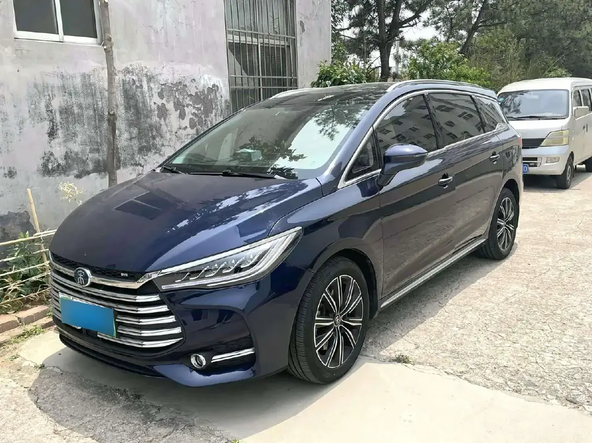 2019 BYD Song MAX 1.5T 160HP L4 6DCT PHEV 15.98KWH