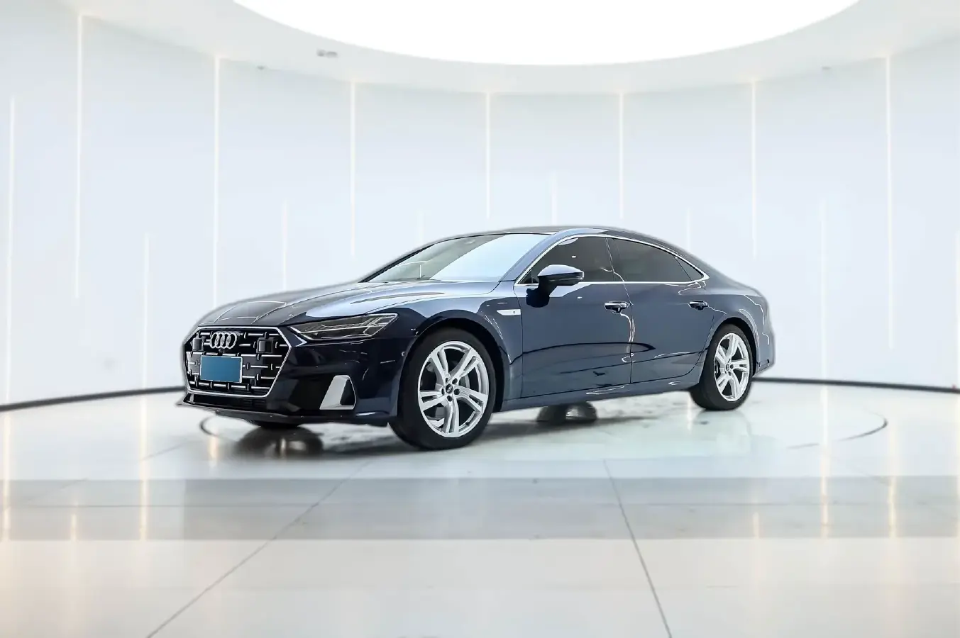 2024 Audi A7L 2.0T 245HP L4 7DCT