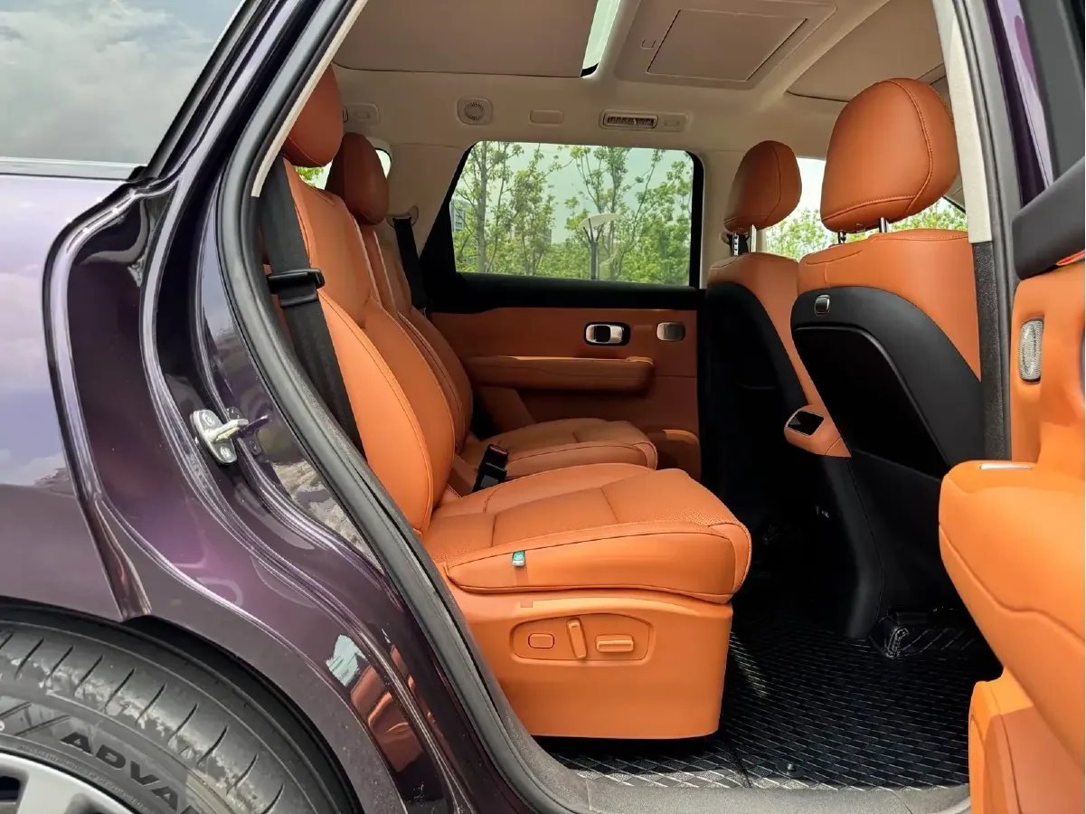 2024 Leapmotor C16 1.5L 95HP L4 REEV 28.4KWH,autocango,china used car exporter,china ev exporter,chinese used car exporter,chinese used ev exporter