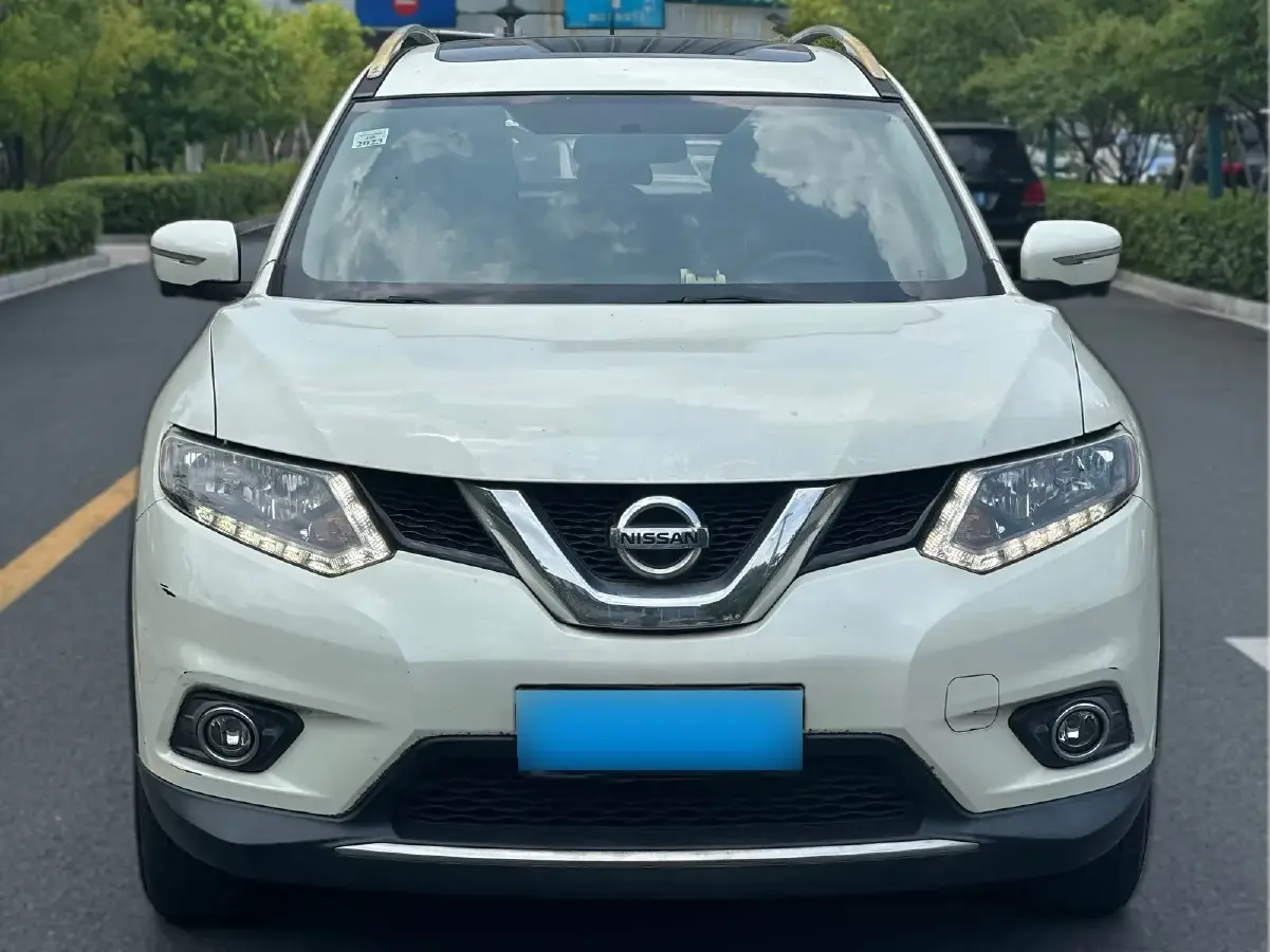 2014 Nissan X-Trail 2.0L 150HP L4 CVT