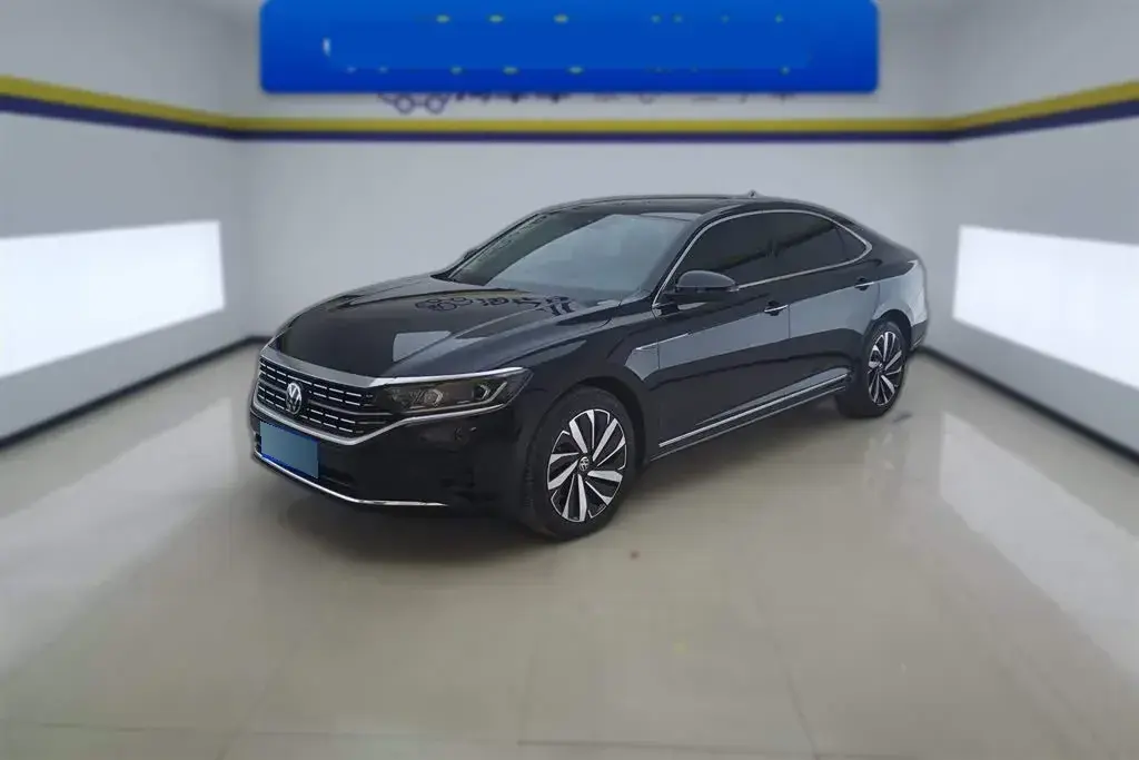 2023 Volkswagen Passat 2.0T 186HP L4 7DCT