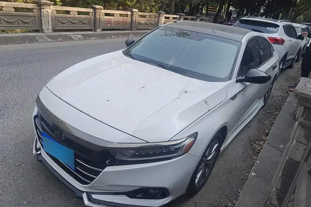 2022 Honda Accord 1.5T 194HP L4 CVT