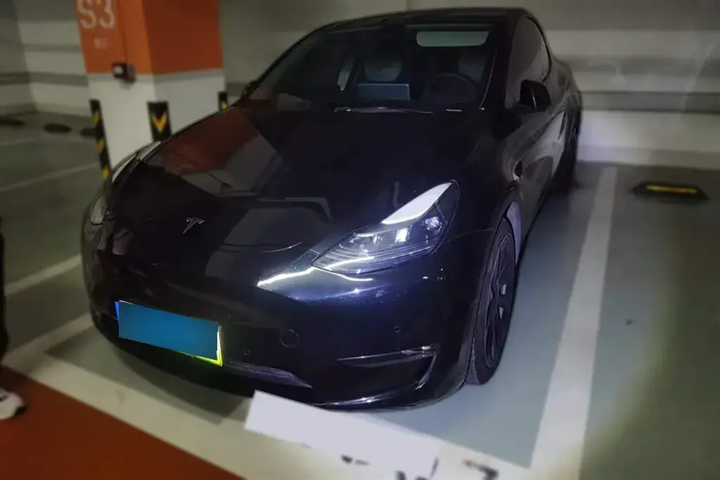 2021 Tesla Model Y BEV 60KWH
