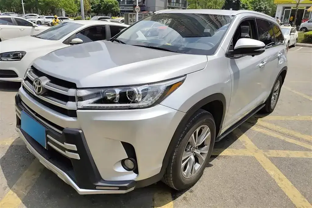 2018 Toyota Highlander 2.0T 220HP L4 6AT