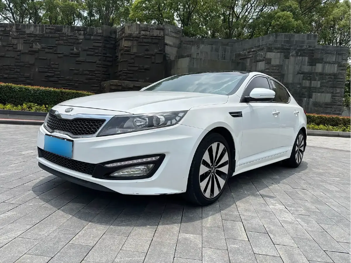 2012 Kia K5 2.0L 162HP L4 6AT