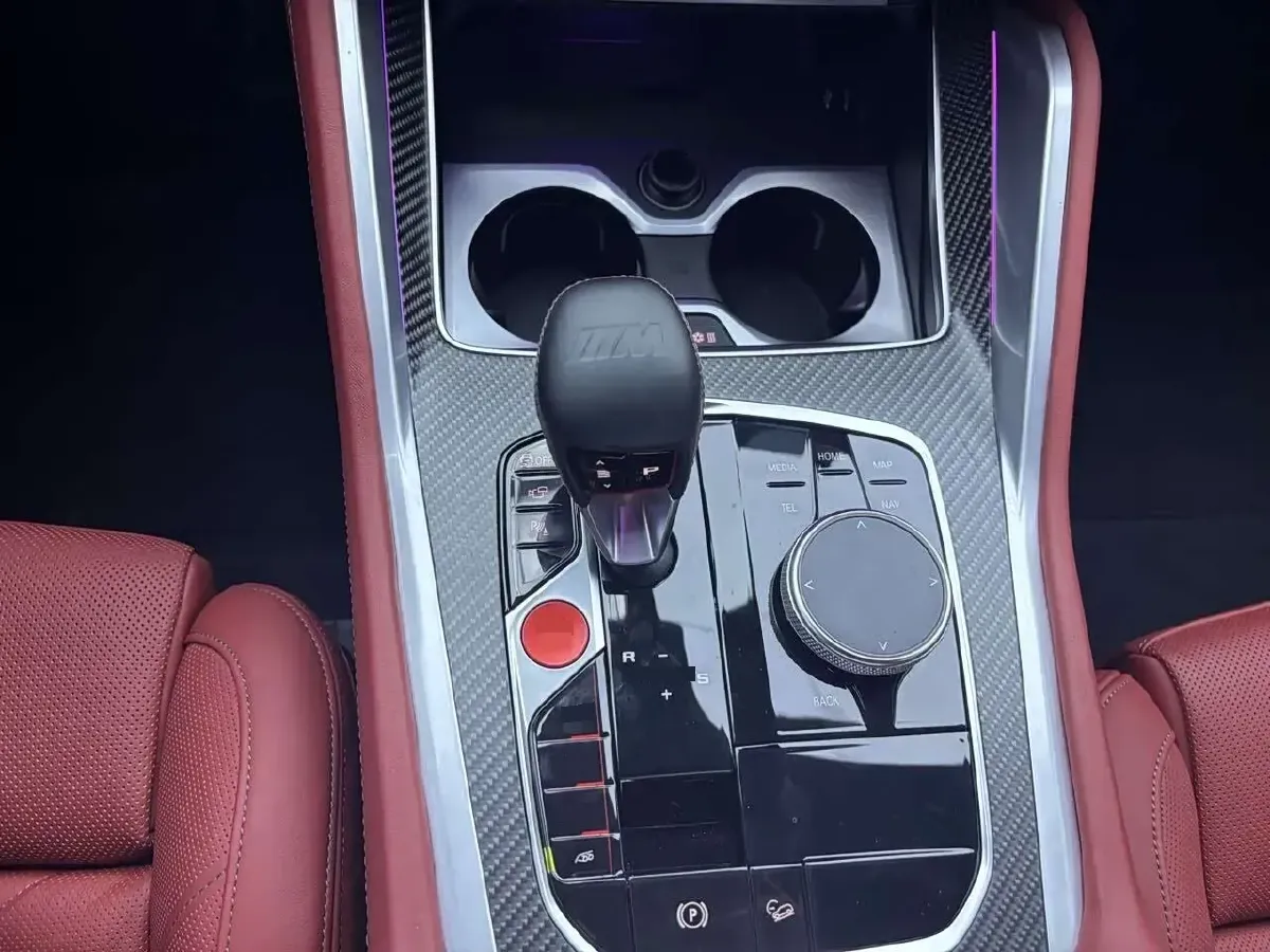 2023 BMW XM 3.0T 313HP L6 8AT PHEV 25.7KWH,autocango,china used car exporter,china ev exporter,chinese used car exporter,chinese used ev exporter