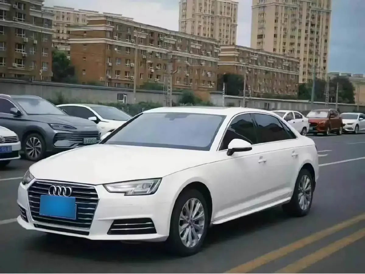 2018 Audi A4L 2.0T 190HP L4 7DCT