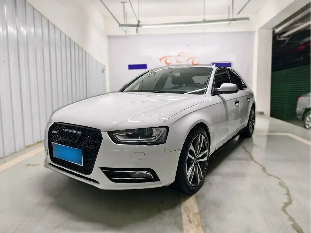 2013 Audi A4L 2.0T 180HP L4 CVT