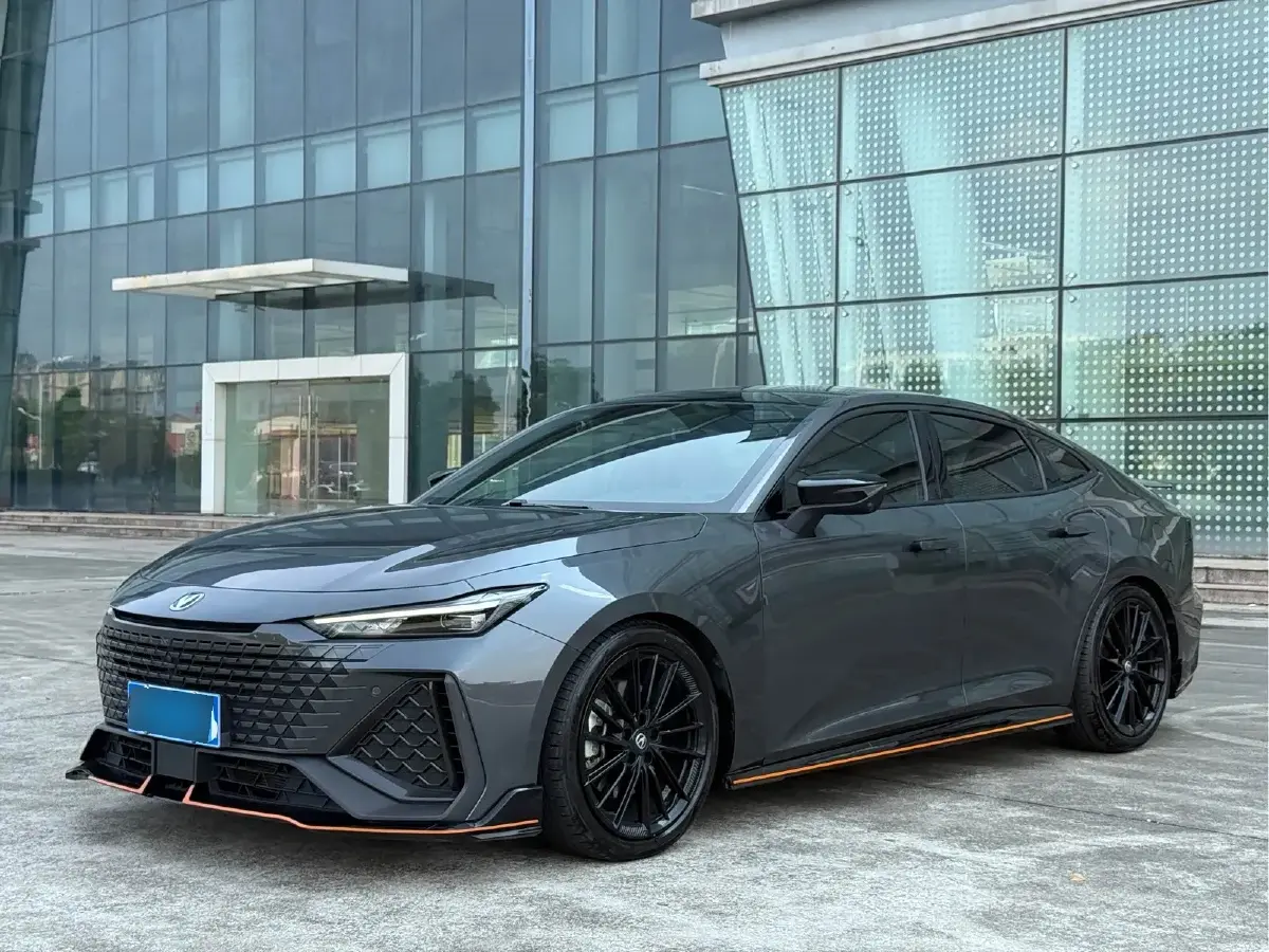 2022 ChangAn UNI-V 2.0T 233HP L4 8AT