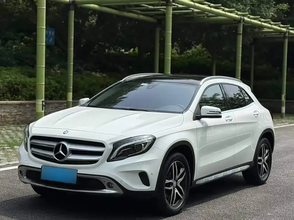 2017 Mercedes-Benz GLA Class 1.6T 156HP L4 7DCT