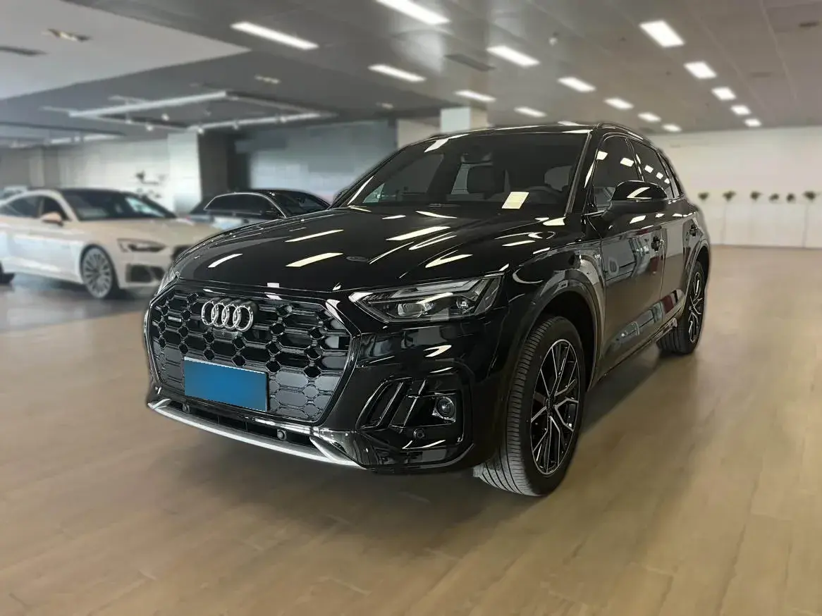 2024 Audi Q5L 2.0T 245HP L4 7DCT