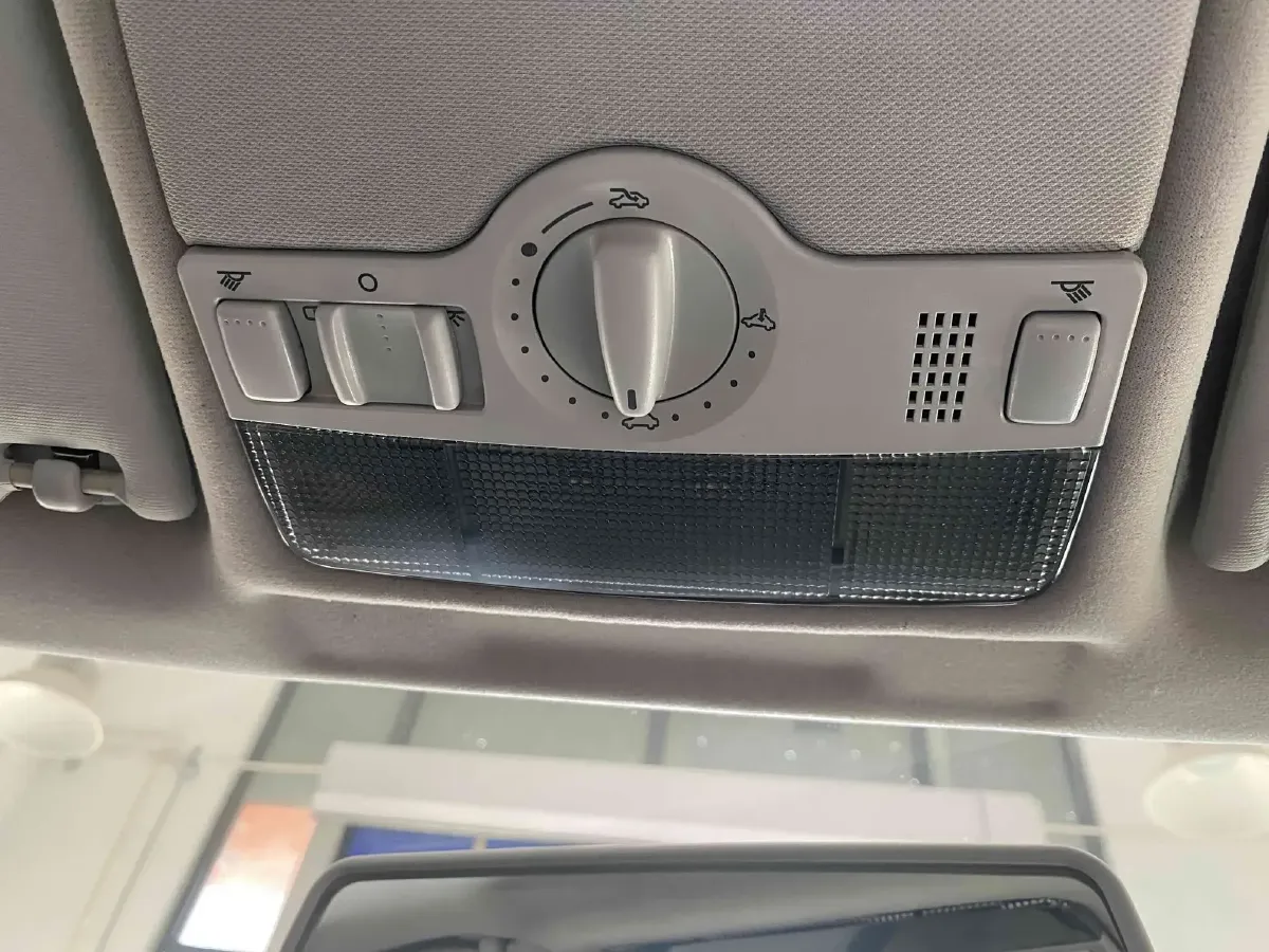 2006 Volkswagen Bora Classic 1.6L 100HP L4 4AT,autocango,china used car exporter,china ev exporter,chinese used car exporter,chinese used ev exporter