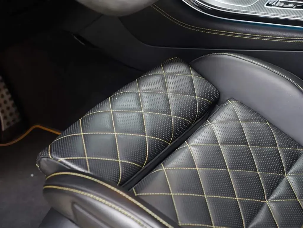 2018 Mercedes-Benz GLC Coupe AMG 4.0T 510HP V8 9AT,autocango,china used car exporter,china ev exporter,chinese used car exporter,chinese used ev exporter