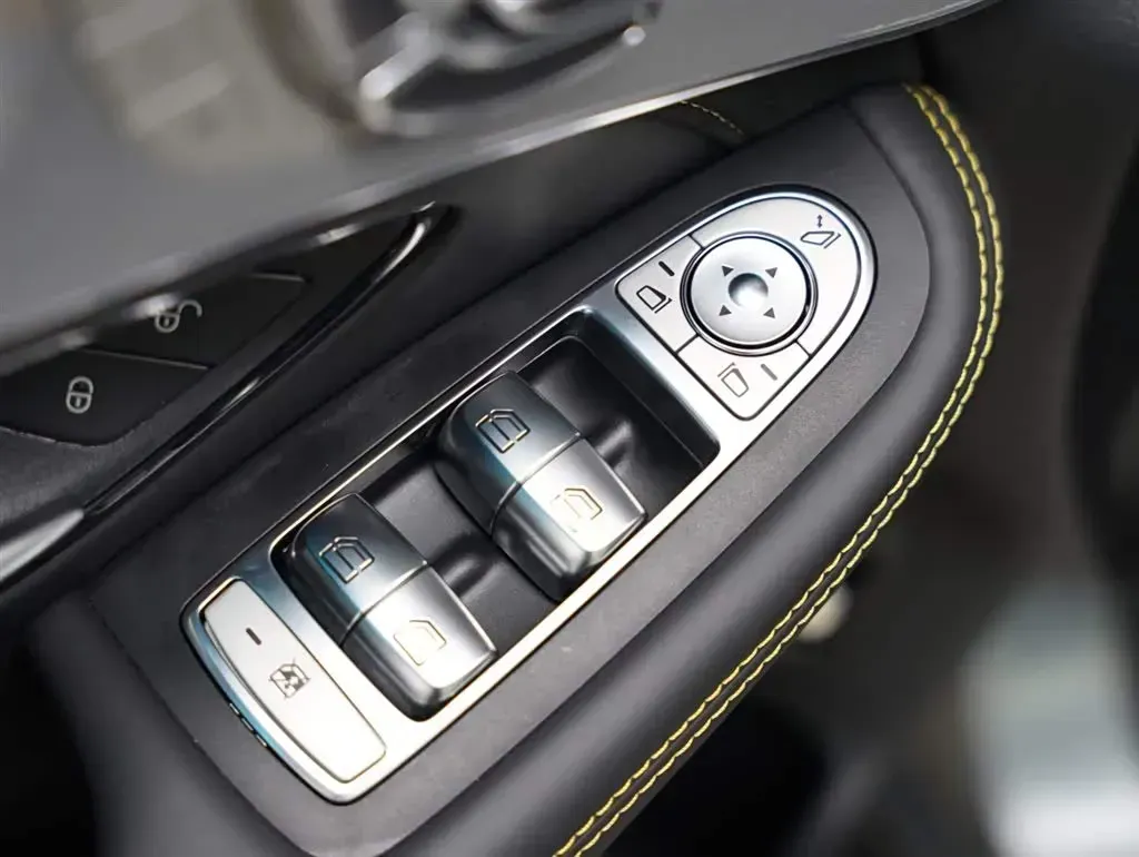 2018 Mercedes-Benz GLC Coupe AMG 4.0T 510HP V8 9AT,autocango,china used car exporter,china ev exporter,chinese used car exporter,chinese used ev exporter