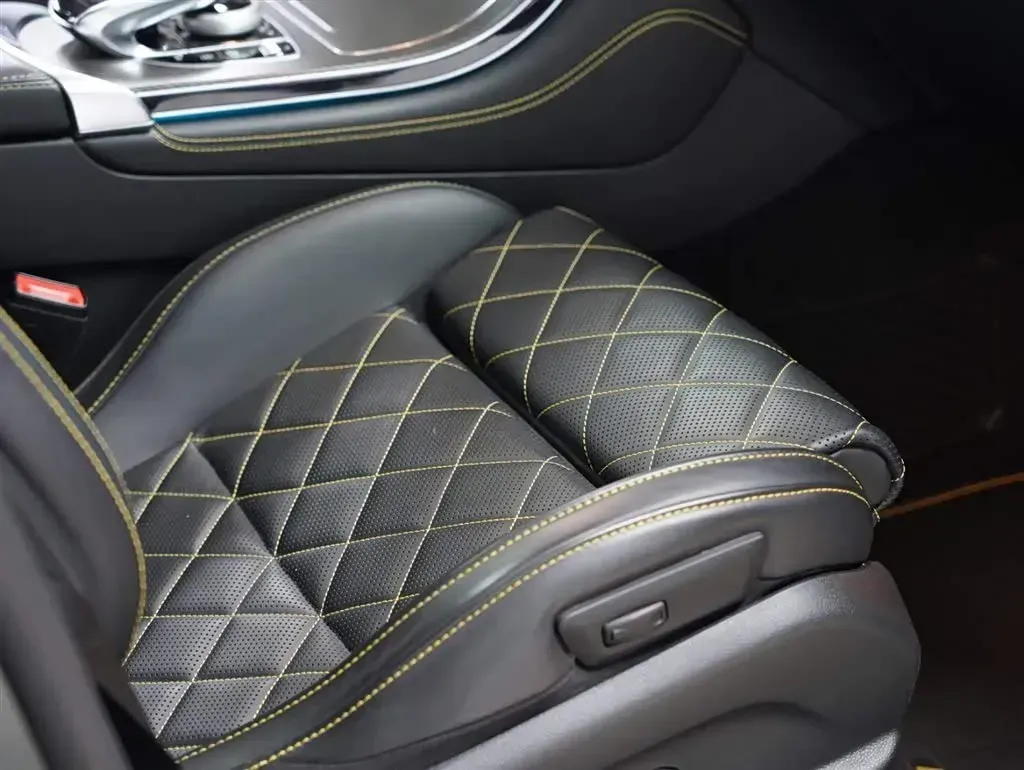 2018 Mercedes-Benz GLC Coupe AMG 4.0T 510HP V8 9AT,autocango,china used car exporter,china ev exporter,chinese used car exporter,chinese used ev exporter