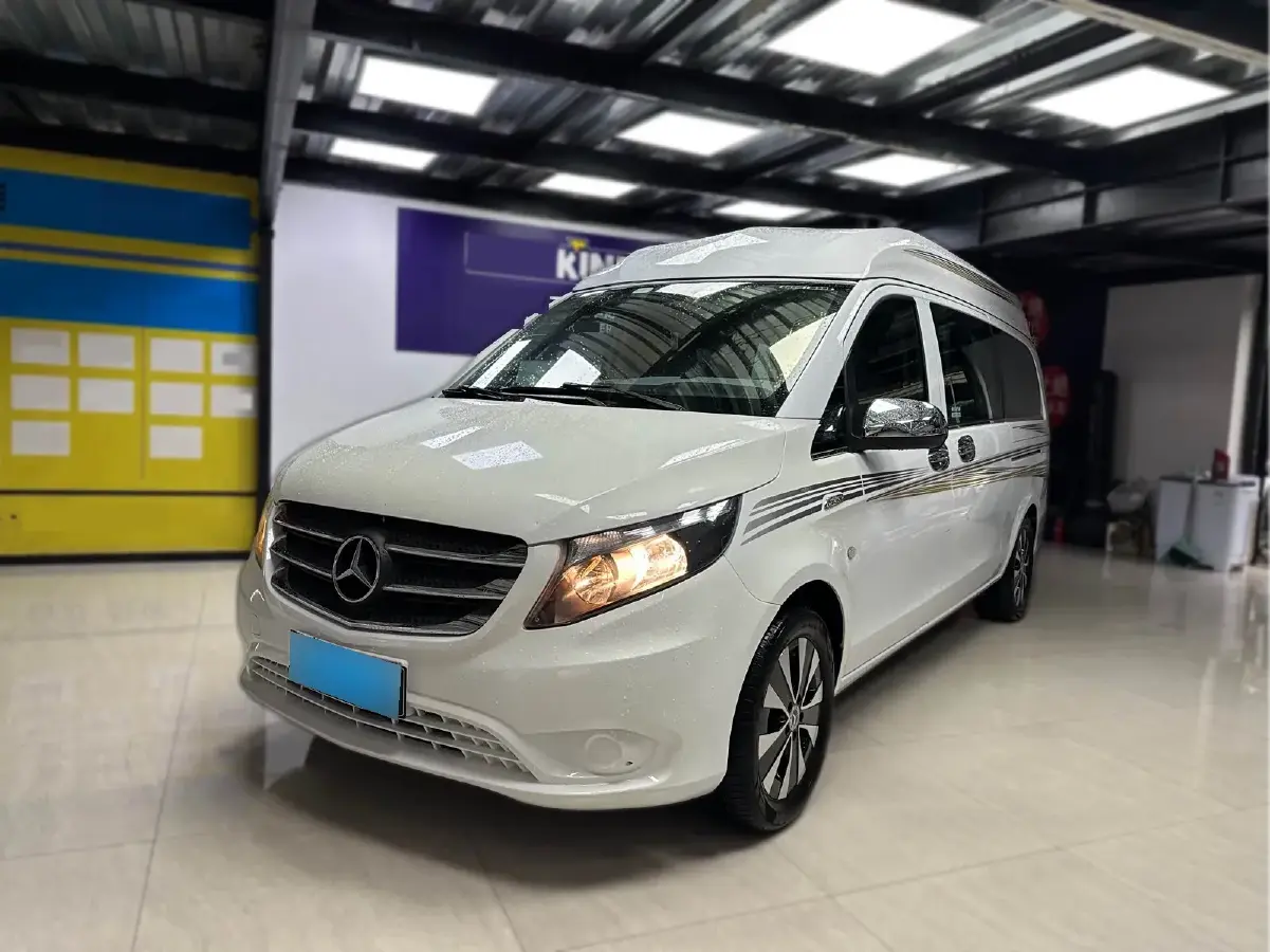 2016 Mercedes-Benz Vito 2.0T 211HP L4 7AT
