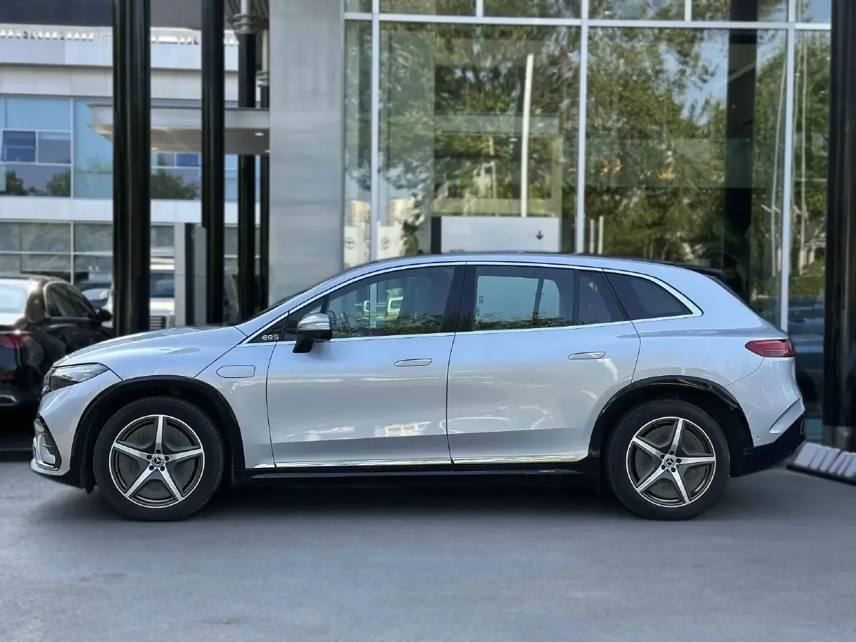 2023 Mercedes-Benz EQS SUV BEV 111.8KWH,autocango,china used car exporter,china ev exporter,chinese used car exporter,chinese used ev exporter