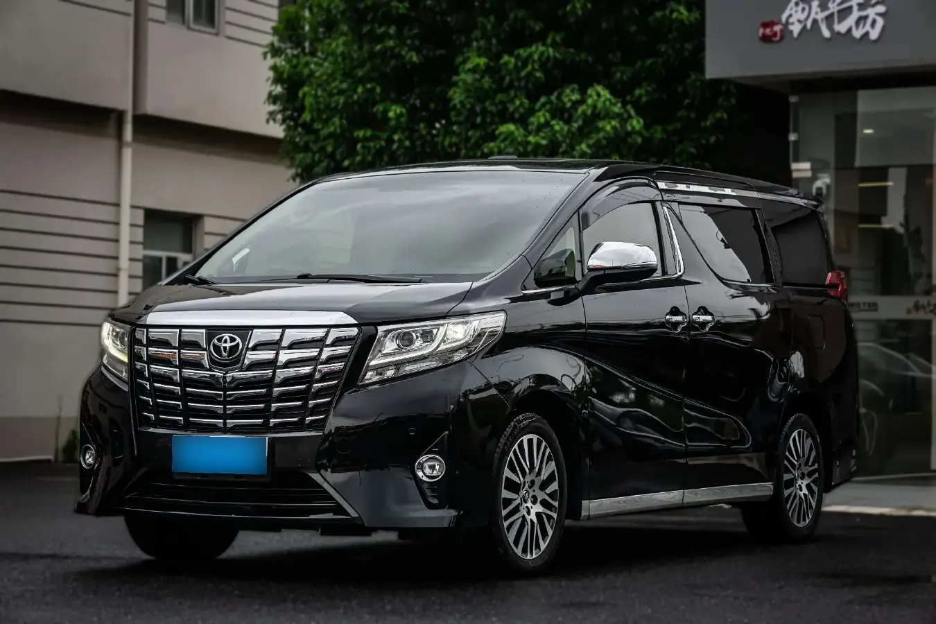 2018 Toyota Alphard 3.5L 275HP V6 6AT