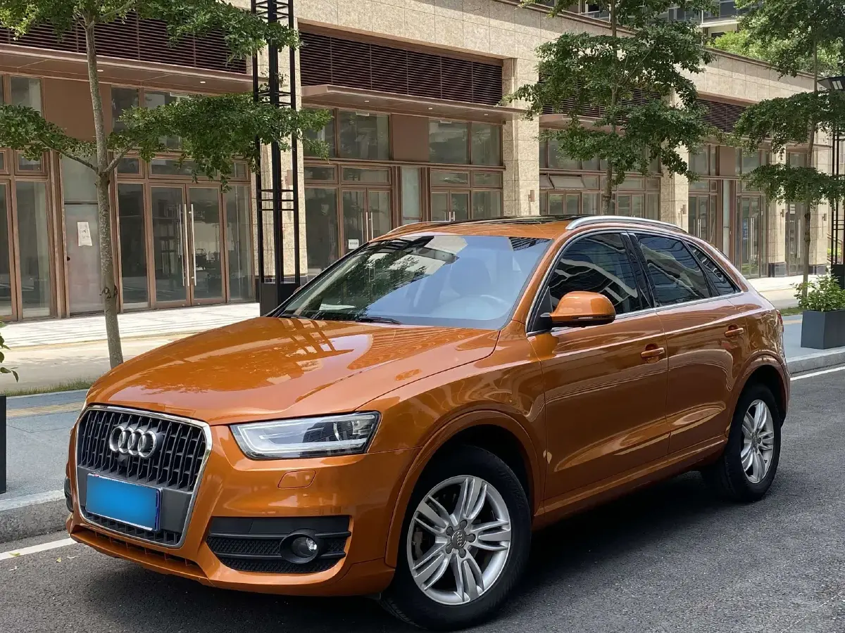 2013 Audi Q3 2.0T 170HP L4 7DCT