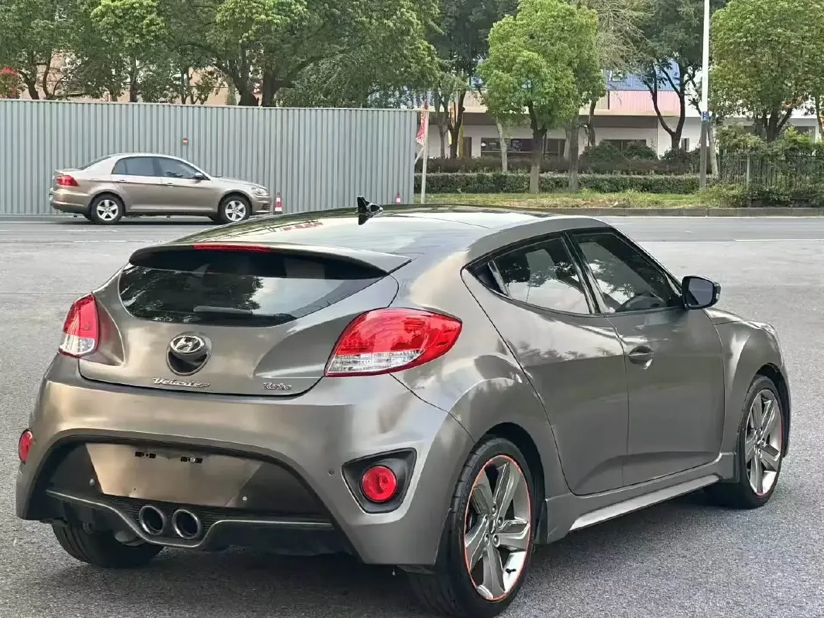 2012 Hyundai Veloster 1.6T 204HP L4 6AT,autocango,china used car exporter,china ev exporter,chinese used car exporter,chinese used ev exporter