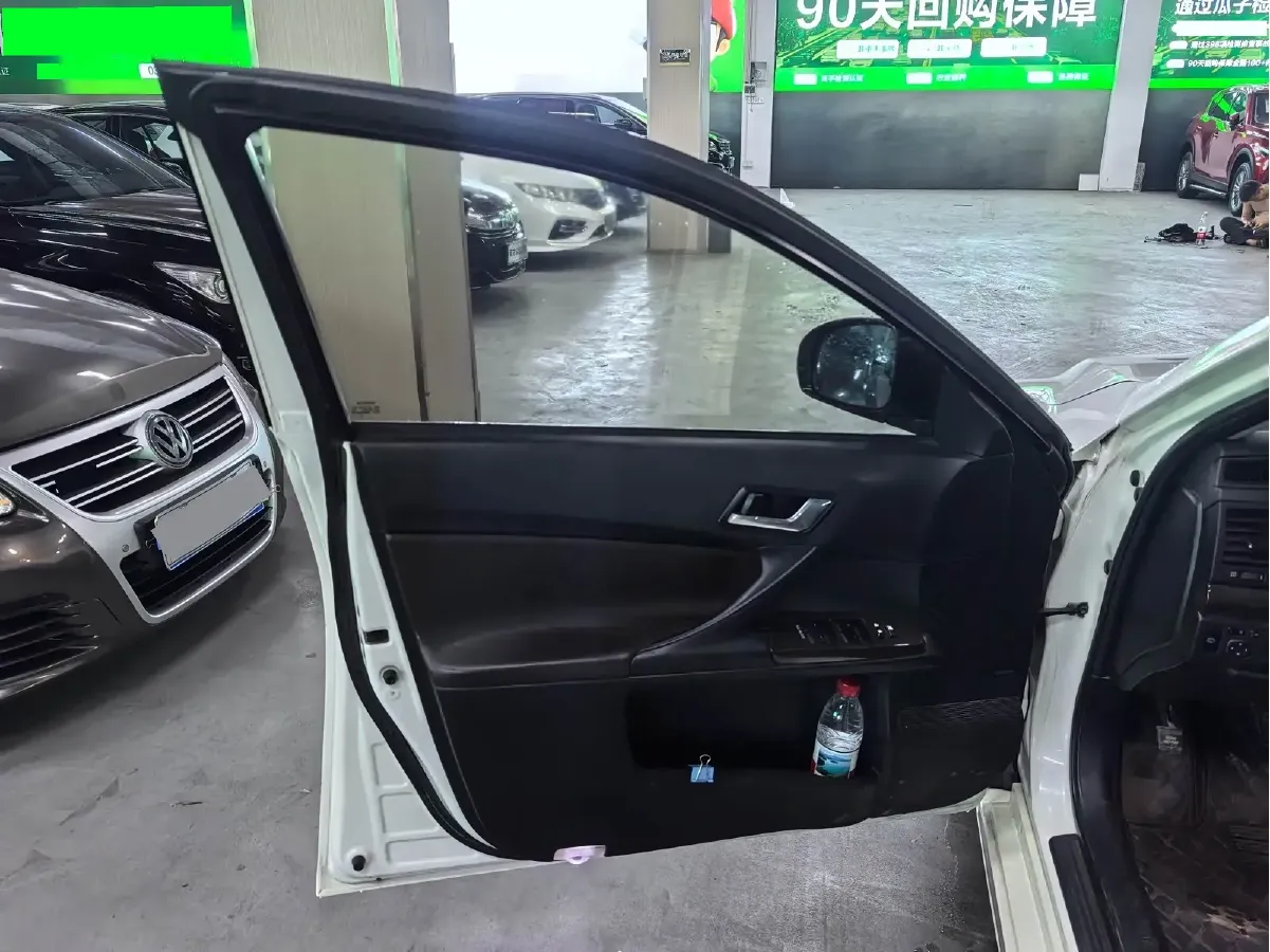 2013 Toyota Reiz 2.5L 193HP V6 6AT,autocango,china used car exporter,china ev exporter,chinese used car exporter,chinese used ev exporter