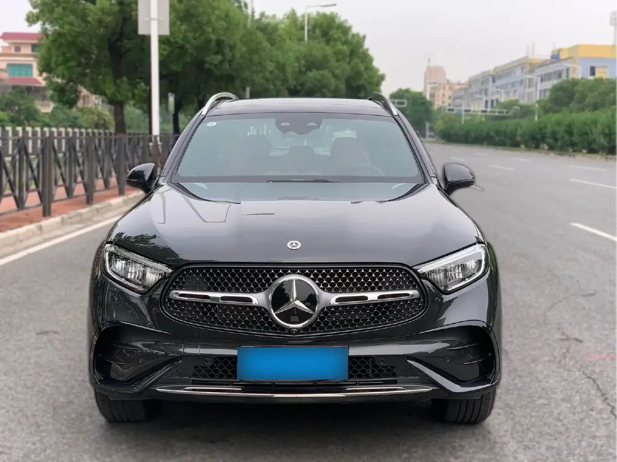 2025 Mercedes-Benz GLC Class 2.0T 204HP L4 9AT