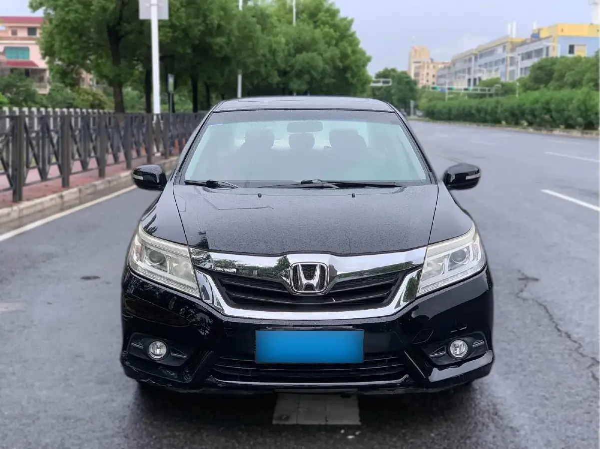 2015 Honda Crider 1.8L 139HP L4 5AT