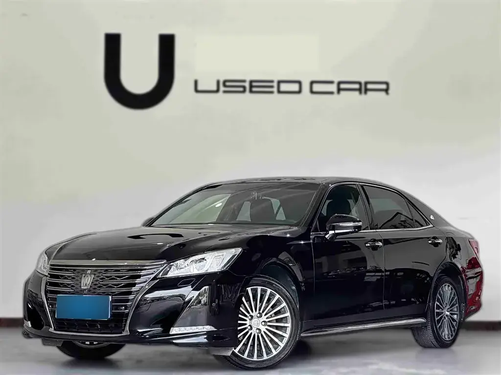 2018 Toyota Crown 2.0T 235HP L4 8AT