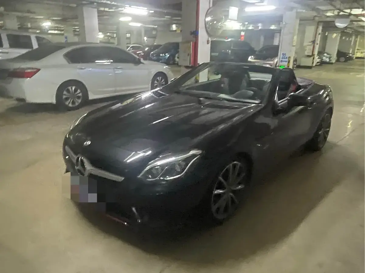 2018 Mercedes-Benz SLC Class 2.0T 211HP L4 9AT