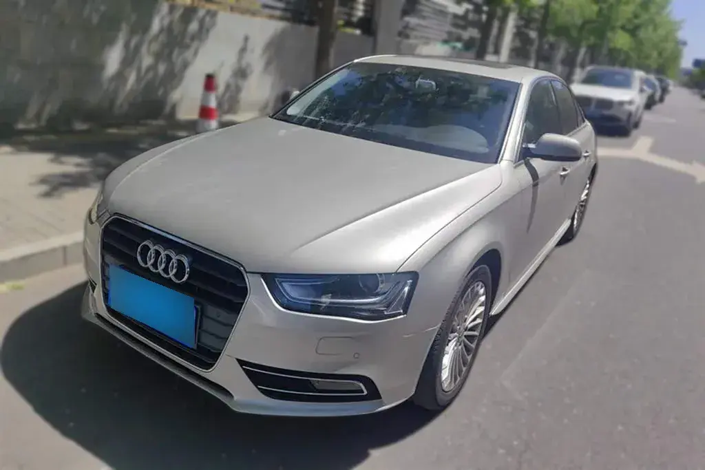 2015 Audi A4L 2.0T 180HP L4 CVT