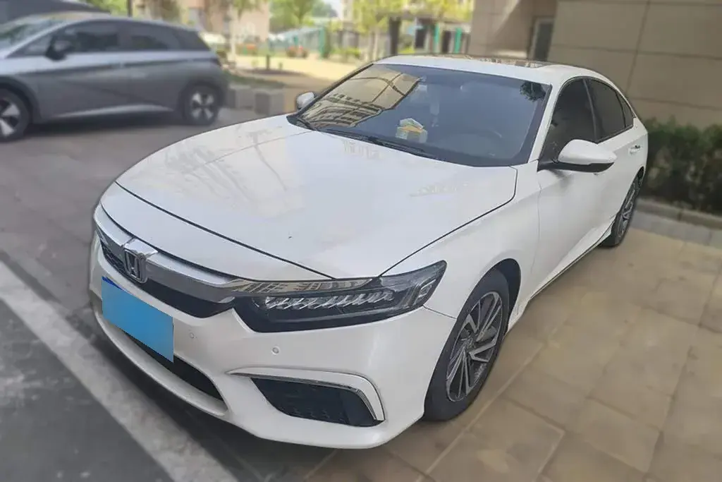 2019 Honda Inspire 1.5T 194HP L4 CVT