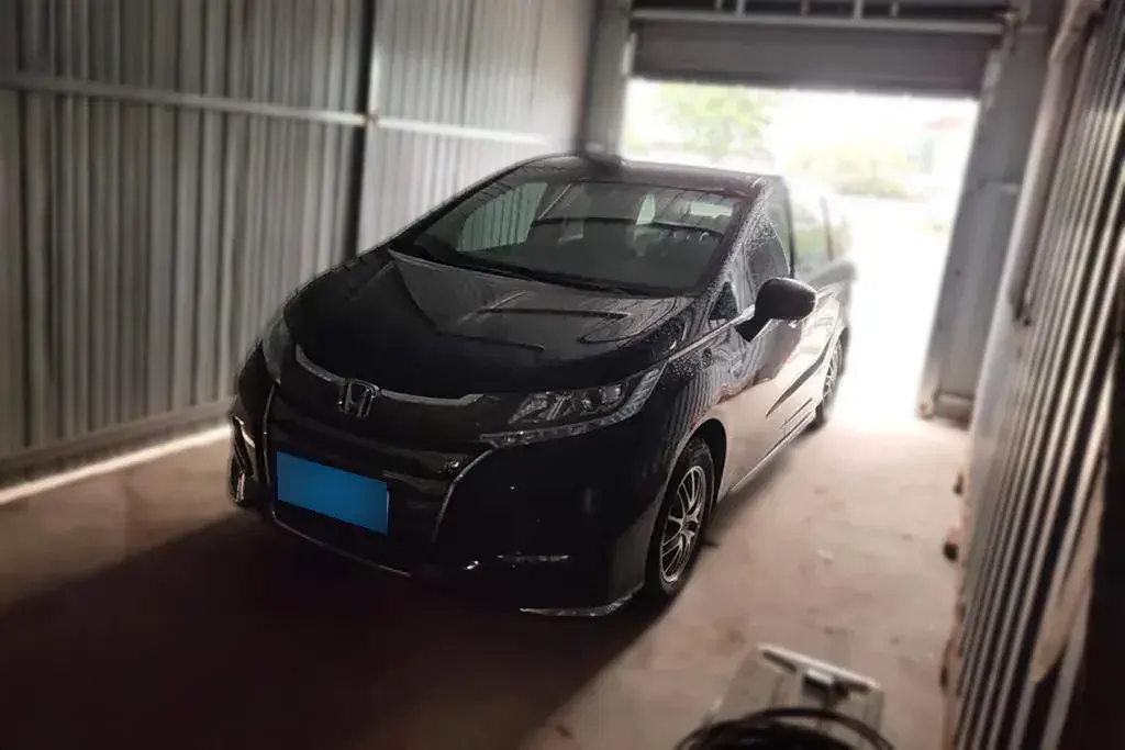 2019 Honda Odyssey 2.0L 146HP L4 E-CVT Hybrid