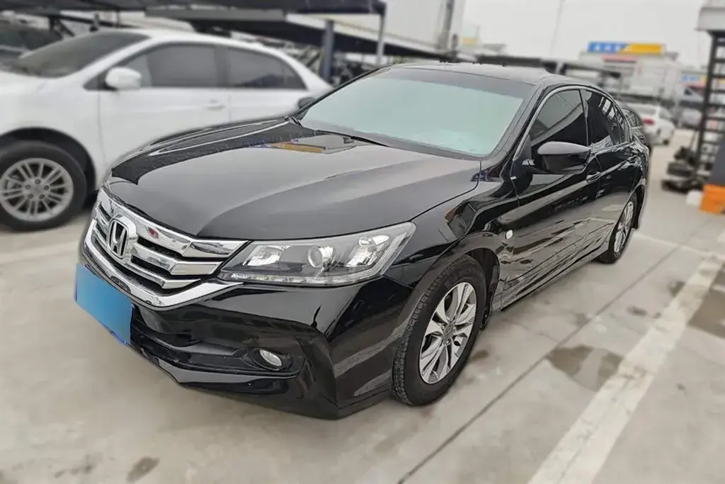 2015 Honda Accord 2.0L 155HP L4 CVT