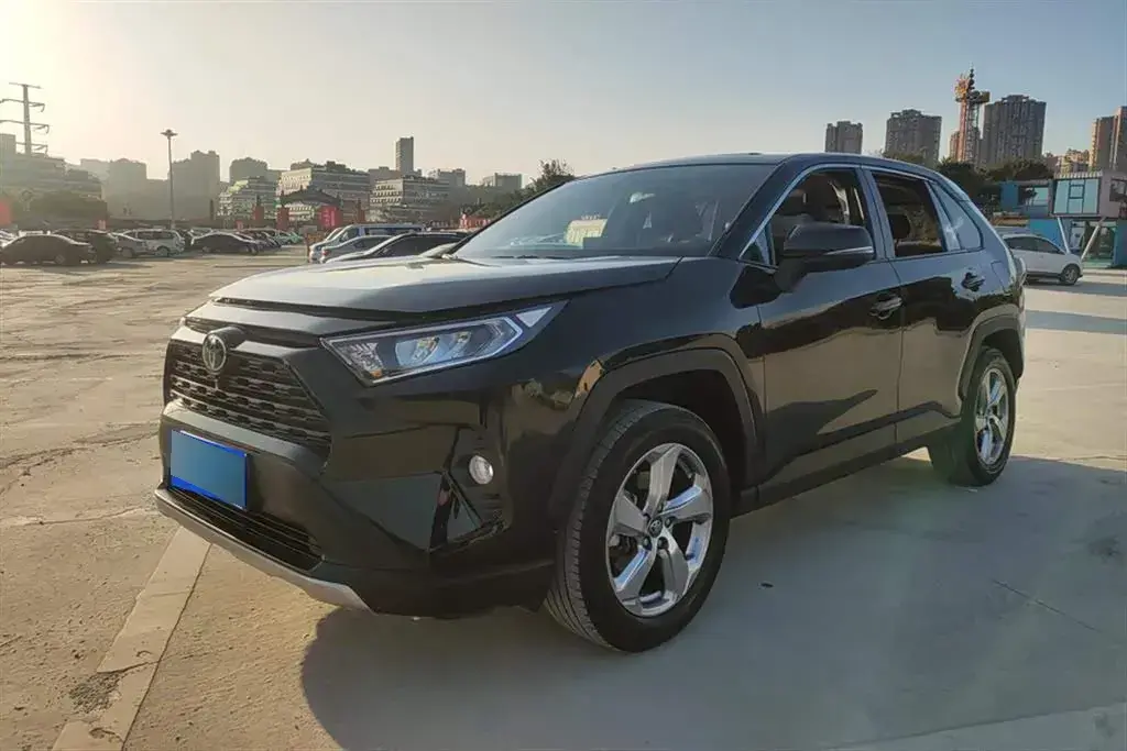 2021 Toyota RAV4 2.0L 171HP L4 CVT