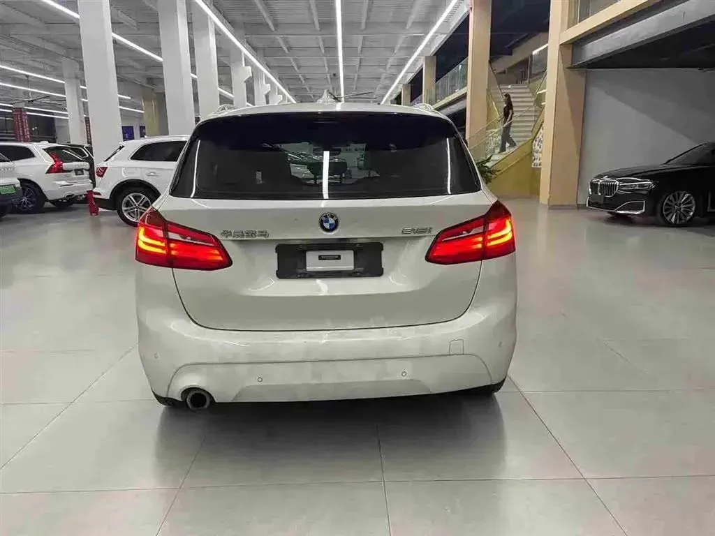 2019 BMW 2 Series Wagon 1.5T 136HP L3 6AT,autocango,china used car exporter,china ev exporter,chinese used car exporter,chinese used ev exporter