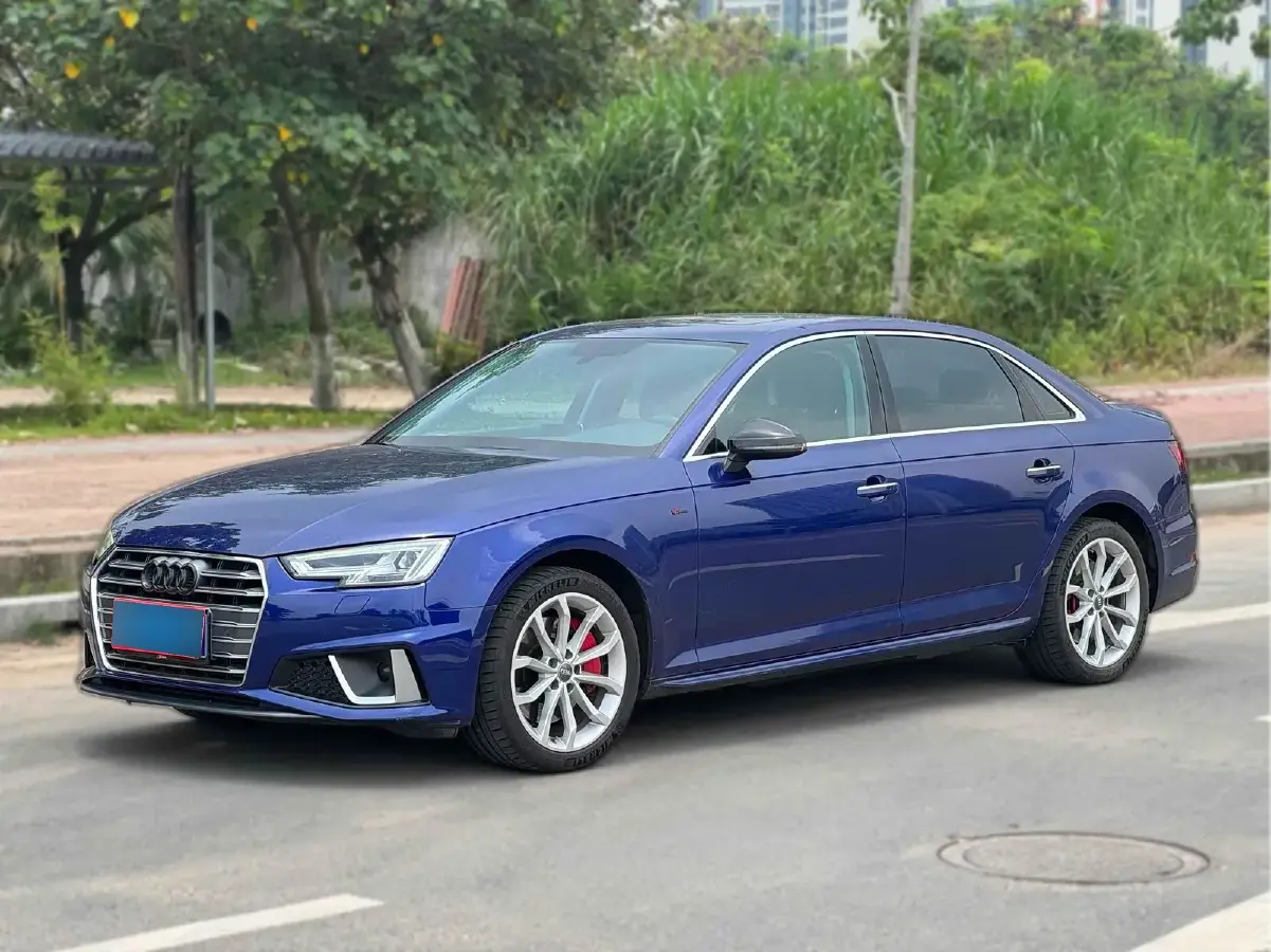 2019 Audi A4L 2.0T 252HP L4 7DCT