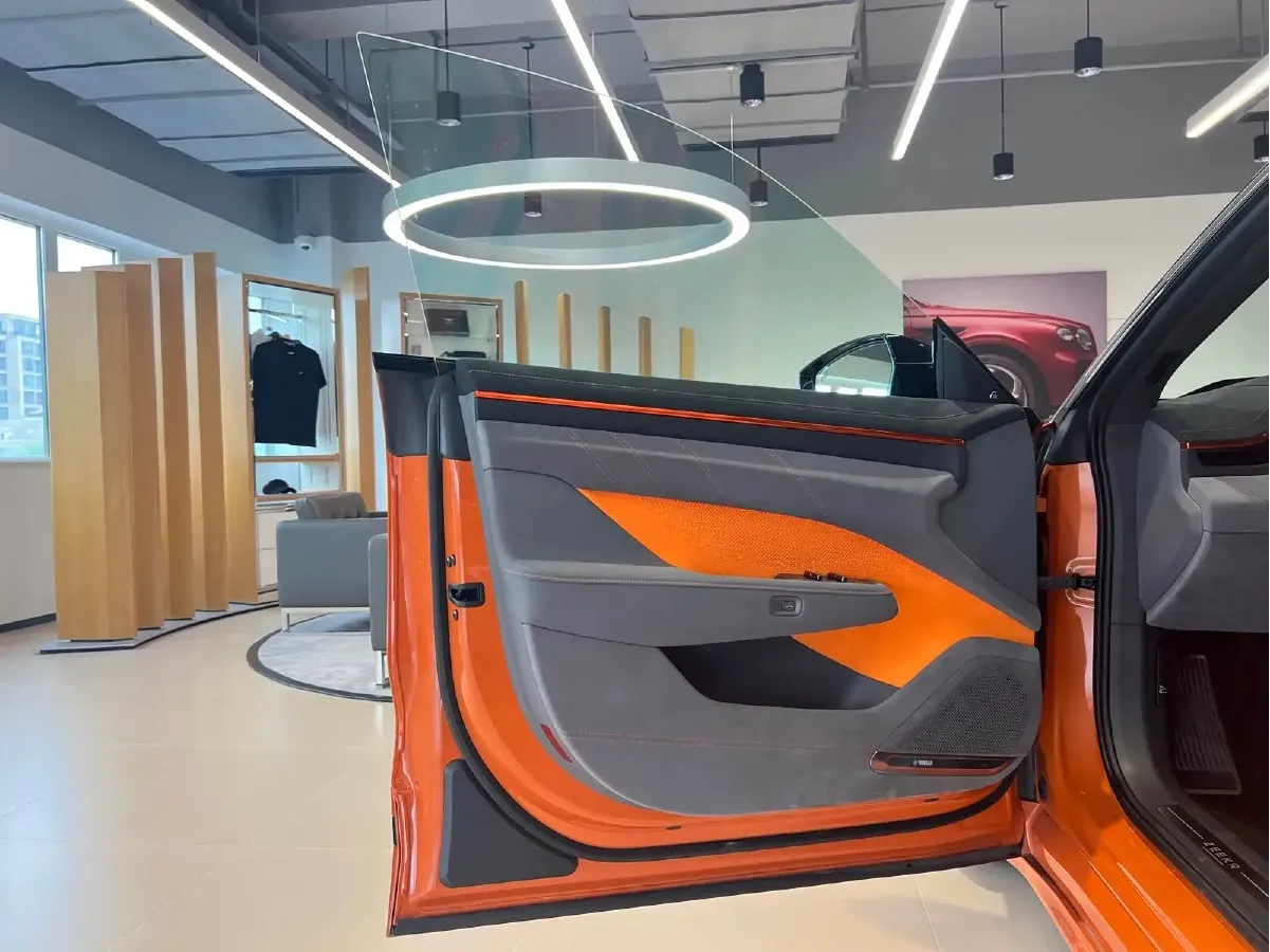 2025 Zeekr 001 BEV 100KWH,autocango,china used car exporter,china ev exporter,chinese used car exporter,chinese used ev exporter