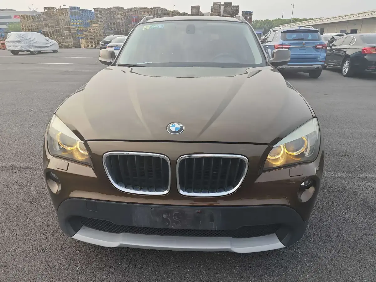 2012 BMW X1 2.0L 150HP L4 6AT
